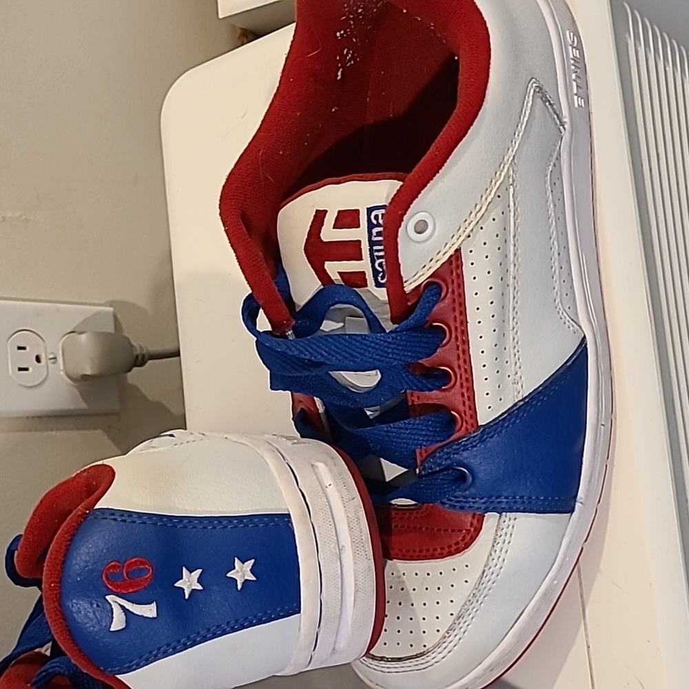 Etnies (limited bicentennial edition)